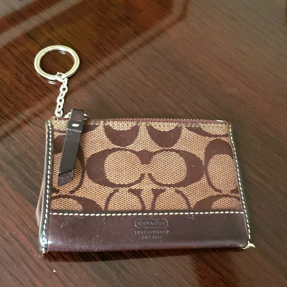 Coach Signature Coin Purse with Keychain